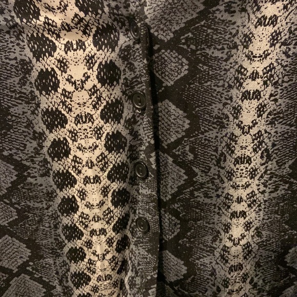 H&M snake print button up tie shirt - Picture 2 of 3